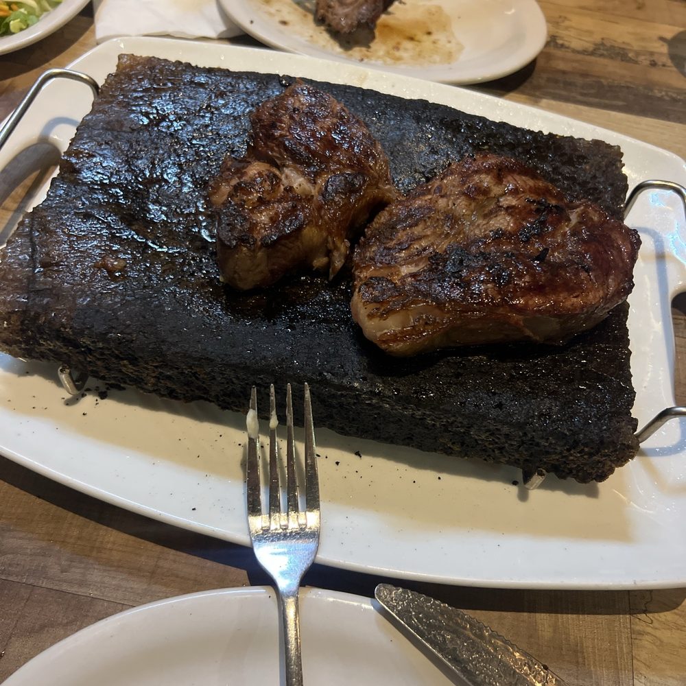Parrillada Familiar Da Silva - The Himalayan salt slam should have been thrown out a long time ago it ruined the taste of the steak - Steakhouses Near Me - Doral, Florida Parrillada Familiar Da Silva - The Himalayan salt slam should have been thrown out a long time ago it ruined the taste of the steak - Steakhouses Near Me - Doral, Florida