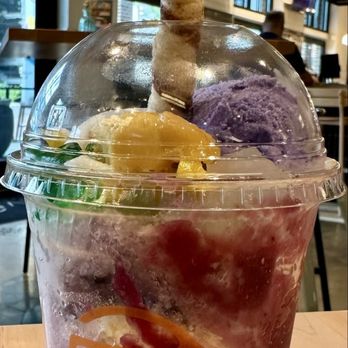 Lumpan - Halo halo (dessert) - Food Trucks Near Me Lumpan - Halo halo (dessert) - Food Trucks Near Me