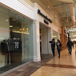 abercrombie and fitch outlet near me
