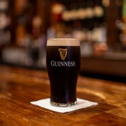The Sullivan Public House - Guinness!
