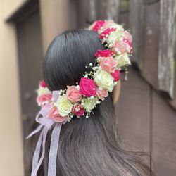 Violeta's Flower Shop - Tiara of pink and ivory mini roses