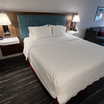 Hampton Inn Phoenix-Biltmore - Hotels Near Me - Phoenix, Arizona Hampton Inn Phoenix-Biltmore - Hotels Near Me - Phoenix, Arizona