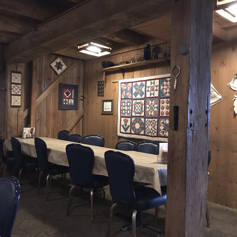 The Barn Restaurant - Homey and country inspired interior - American Near Me - Smithville, Ohio The Barn Restaurant - Homey and country inspired interior - American Near Me - Smithville, Ohio