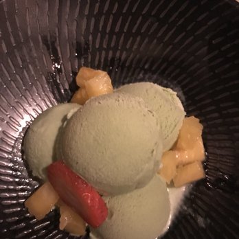 Hà - Nom nom - green tea ice cream. Delish! - Vietnamese Near Me - Montreal, Quebec