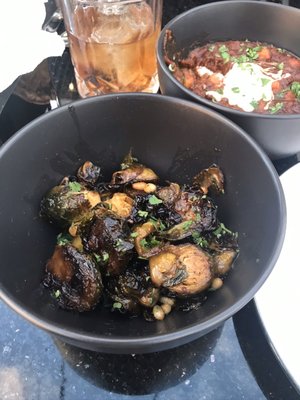 Scarlet Kitchen and Lounge by null