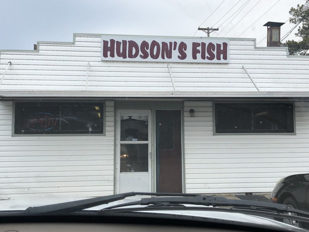HUDSON’S FISH MARKET Updated September 2024 2800 E 2nd St, North Little Rock, Arkansas