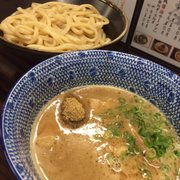 なんぼですやねん商店二号店 中央区銀座でのブランド買取なら「なんぼや」銀座2号店