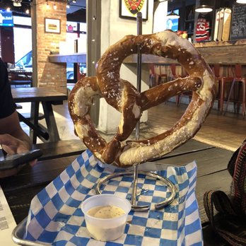Redd's Biergarten - German Near Me - Newark, New Jersey