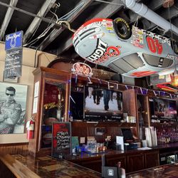 Average Joe's Sports Pub