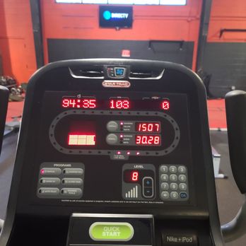 UFC GYM Honolulu - Trainers Near Me - Honolulu, Hawaii UFC GYM Honolulu - Trainers Near Me - Honolulu, Hawaii