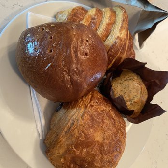 Hewn Bakery - Bakeries Near Me - Evanston, Illinois Hewn Bakery - Bakeries Near Me - Evanston, Illinois