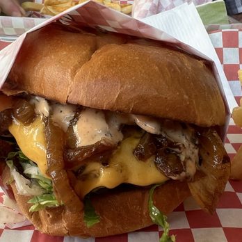 Sideshow Kitchen - Single patty - Burgers Near Me - Oakland, California