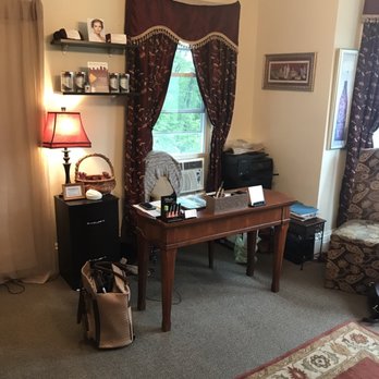 Luminous Salon - Friendly front desk - Skin Care Near Me - Wayland, Massachusetts Luminous Salon - Friendly front desk - Skin Care Near Me - Wayland, Massachusetts