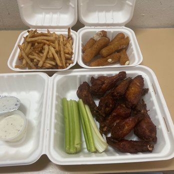 Wings & Things - Garlic Wings Fries and Mozzarella Sticks - New American Near Me - Miami, Florida Wings & Things - Garlic Wings Fries and Mozzarella Sticks - New American Near Me - Miami, Florida