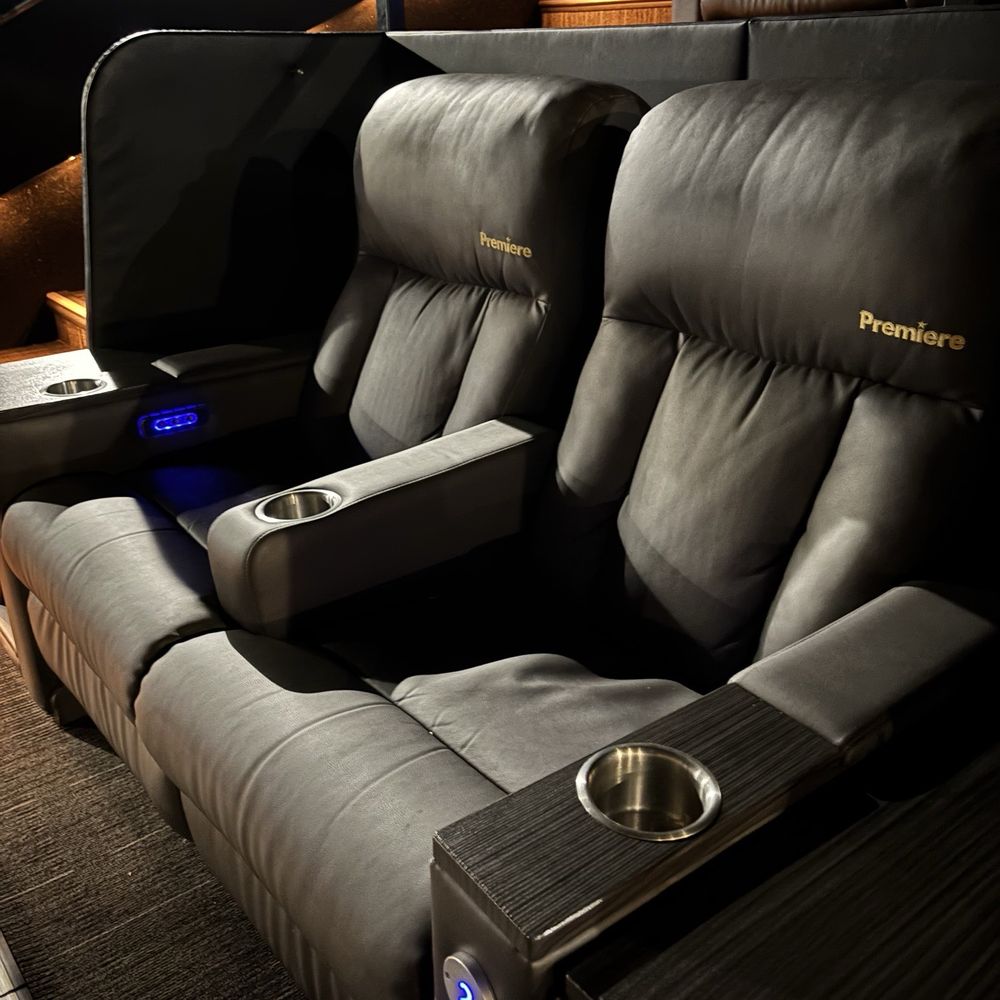 Landmark Cinemas Bolton - Premier seats. - Cinema Near Me - Caledon, Ontario Landmark Cinemas Bolton - Premier seats. - Cinema Near Me - Caledon, Ontario