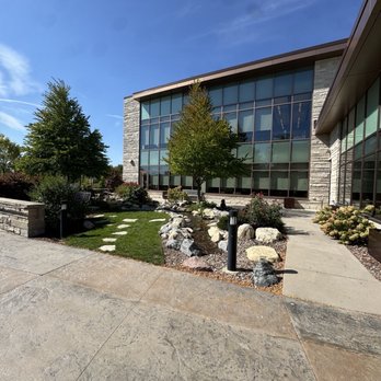 Oak Creek Public Library - Libraries Near Me - Oak Creek, Wisconsin