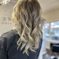 Salon Azfar