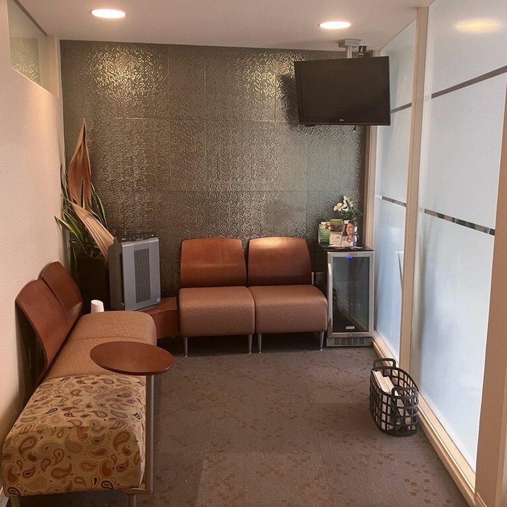 Studio City Dental Arts - Waiting Room with complimentary bottled water - Cosmetic Dentists Near Me - Studio City, California Studio City Dental Arts - Waiting Room with complimentary bottled water - Cosmetic Dentists Near Me - Studio City, California