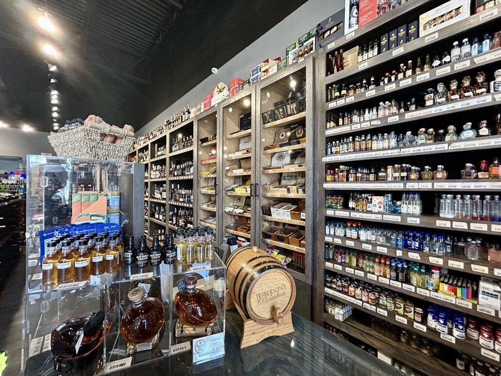Near Me Liquor Logo