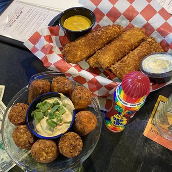 Wyatt's Twisted Americana - Loaded Tater Kegs and Fried Pickle Spears - Burgers Near Me - Eagan, Minnesota