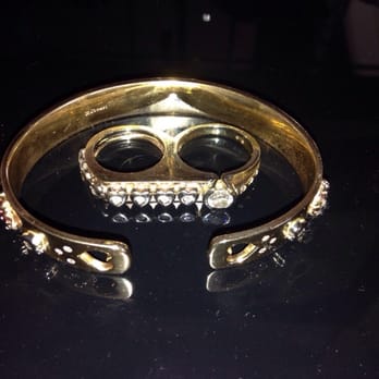 Act II Fine Jewellery - The pair of custom pieces. - Jewelry Near Me - Thornhill, Ontario Act II Fine Jewellery - The pair of custom pieces. - Jewelry Near Me - Thornhill, Ontario