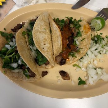 Doña Salsa - Tacos de carne asada (sirloin). - Mexican Near Me - Laredo, Texas Doña Salsa - Tacos de carne asada (sirloin). - Mexican Near Me - Laredo, Texas