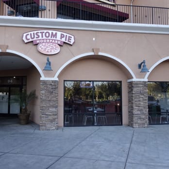 Custom Pie and Bar - Facade - Pizza Near Me - Moorpark, California Custom Pie and Bar - Facade - Pizza Near Me - Moorpark, California