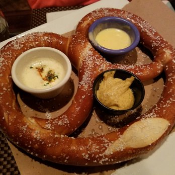 La Lanterna Restaurant & Caffe - Italian Near Me - Yonkers, New York