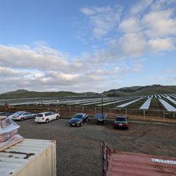 Voltage Source - Solar field
