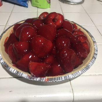 Williamson Produce - Pie made with Williamson Produce strawberries - Farmers Market Near Me - Encinitas, California