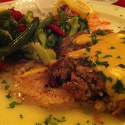 Bogey's Bar & Restaurant - Grouper with Crabmeat