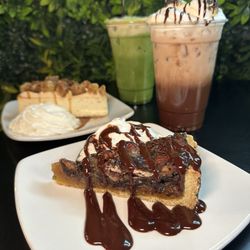 Dodgingtown Market & Deli - Pecan pie