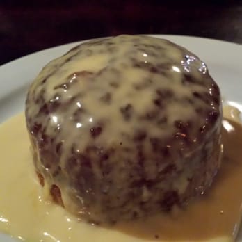 Skinners Arms - sticky toffee pudding with custard - Pubs Near Me - London, XGL