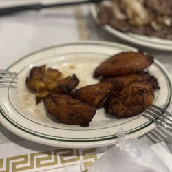 El Pabellon De Oro - Maduros (fried yellow plantain)