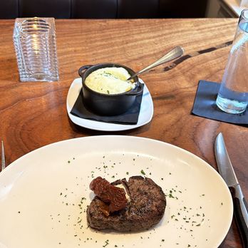 Silo Prime - 6 oz center cut filet with mashed potatoes - Steakhouses Near Me - San Antonio, Texas