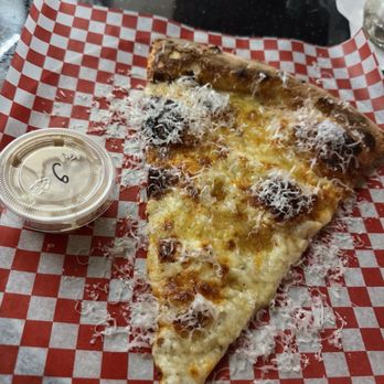 Cowabunga - 1up pizza & garlic sauce - Pizza Near Me - Hamilton, Ontario