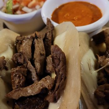 Zipper's - Cheese steak tacos - Burgers Near Me - San José del Cabo, BCS Zipper's - Cheese steak tacos - Burgers Near Me - San José del Cabo, BCS