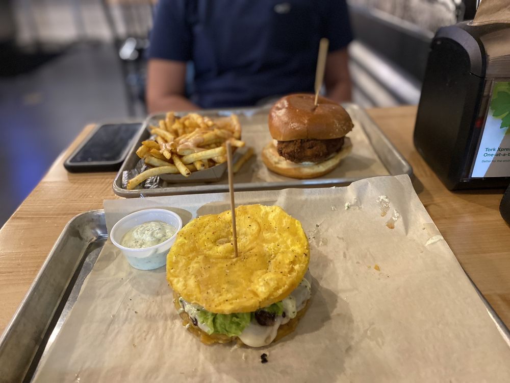 PINCHO Burgers and Kebabs