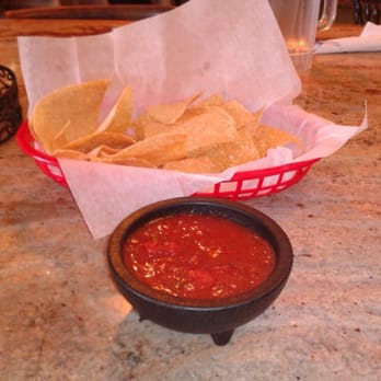Mexico Restaurant - chips and salsa - Mexican Near Me - Honolulu, Hawaii