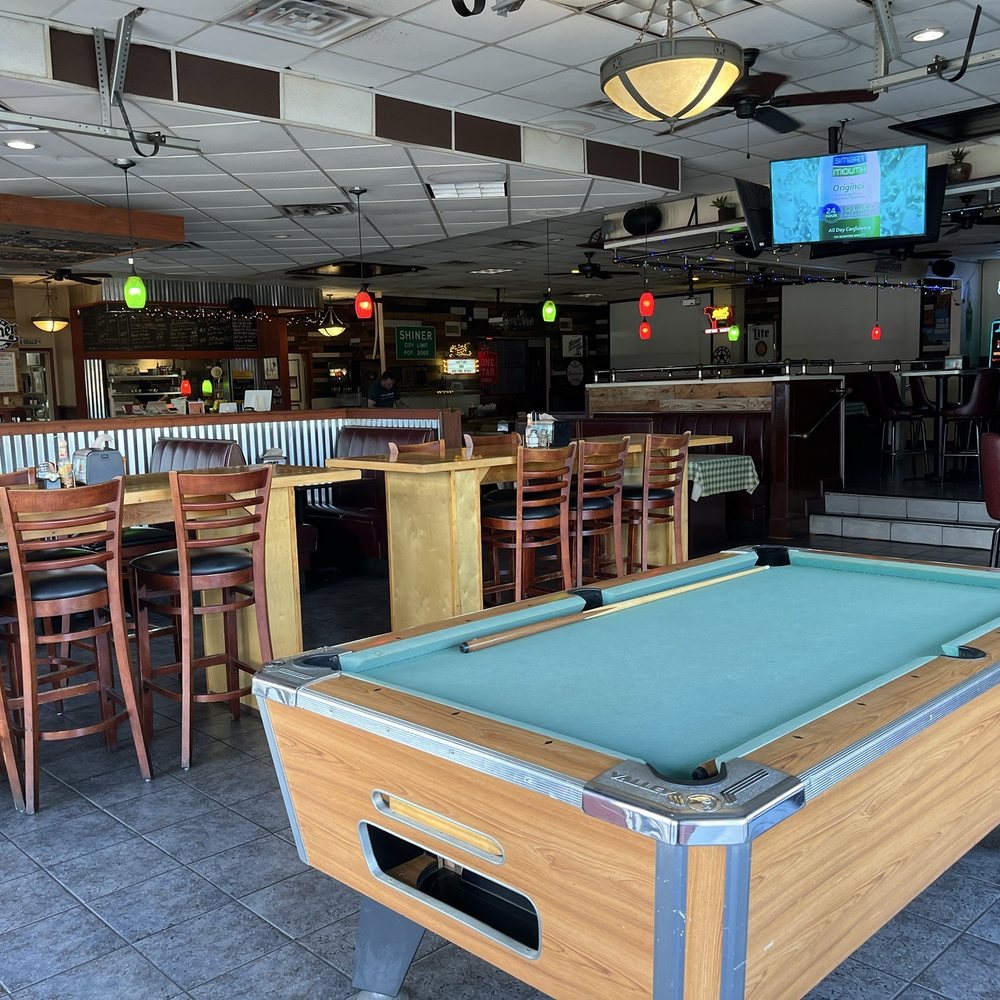 Austin’s Bar-B-Que - Bar area - Barbeque Near Me - Addison, Texas Austin’s Bar-B-Que - Bar area - Barbeque Near Me - Addison, Texas