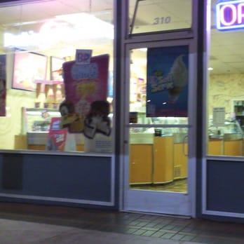 Baskin Robbins - from the sidewalk - Ice Cream & Frozen Yogurt Near Me - Daly City, California Baskin Robbins - from the sidewalk - Ice Cream & Frozen Yogurt Near Me - Daly City, California