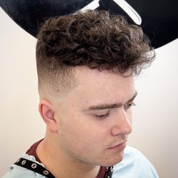 Ollie's Barbershop - Cut done by Adam H. @adamshairstuff