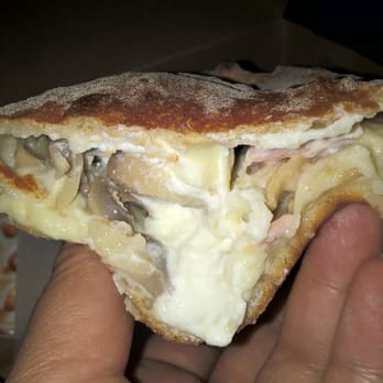Da Vinci's Pizza - Inside of my calzone - Pizza Near Me - Charlotte, North Carolina