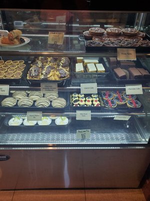 The Refinery Restaurant & Market by null