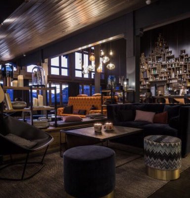 HUUS Gstaad Hotel by null