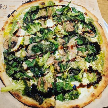 Blaze Pizza - Build my own pizza - Pizza Near Me - Chicago, Illinois Blaze Pizza - Build my own pizza - Pizza Near Me - Chicago, Illinois