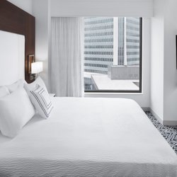 One-Bedroom King Suite