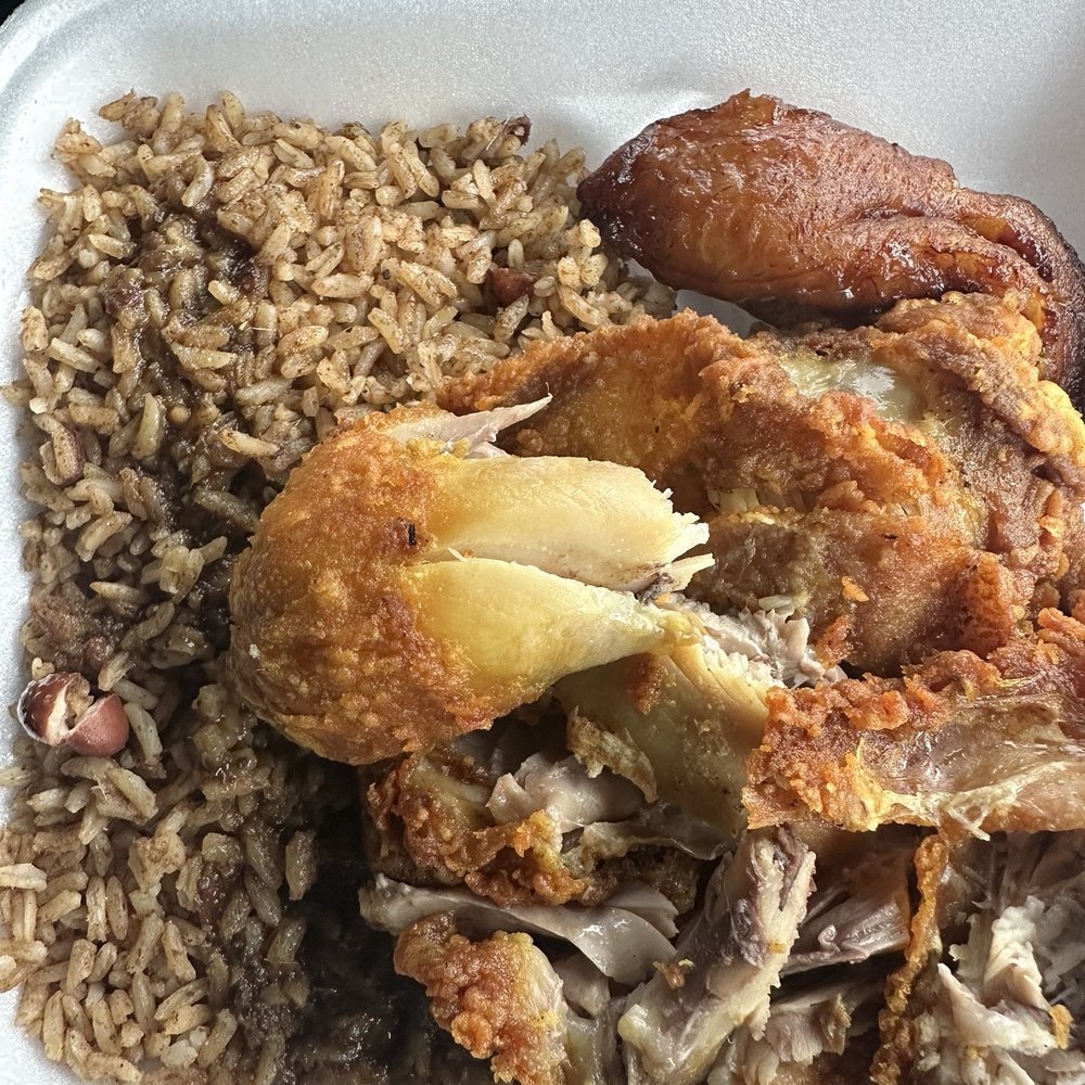 Topclass Jamaican Bar & Grill - Lunch special fried chicken - Caribbean Near Me - Orlando, Florida Topclass Jamaican Bar & Grill - Lunch special fried chicken - Caribbean Near Me - Orlando, Florida