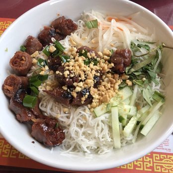 Bamboo House - Beef and rice noodles - Vietnamese Near Me - Springfield, Massachusetts Bamboo House - Beef and rice noodles - Vietnamese Near Me - Springfield, Massachusetts