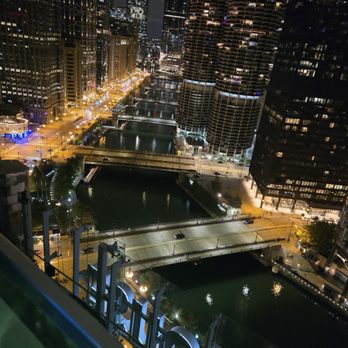 LH Rooftop - Cocktail Bars Near Me - Chicago, Illinois